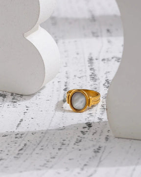 Anel Solitário Concha Natural Banhado em Ouro 18k